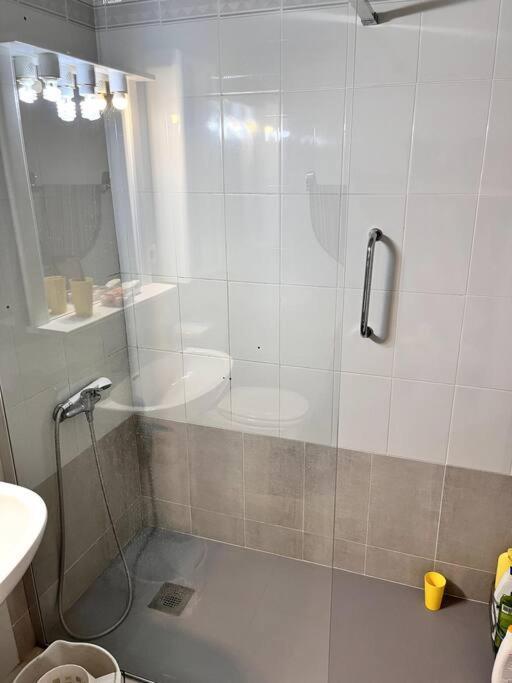 Piso Con Parking En El Centro A 2 Minutos De La Playa Apartment เลสกาลา ภายนอก รูปภาพ